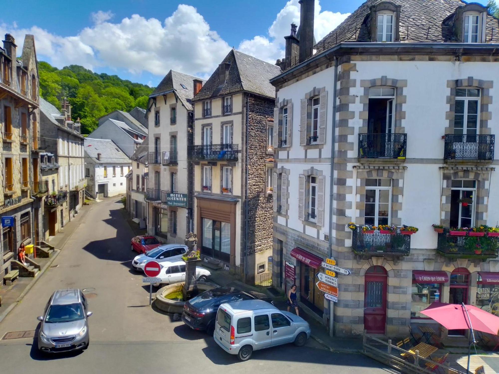 Les Arvernes Rochefort-Montagne Экстерьер фото